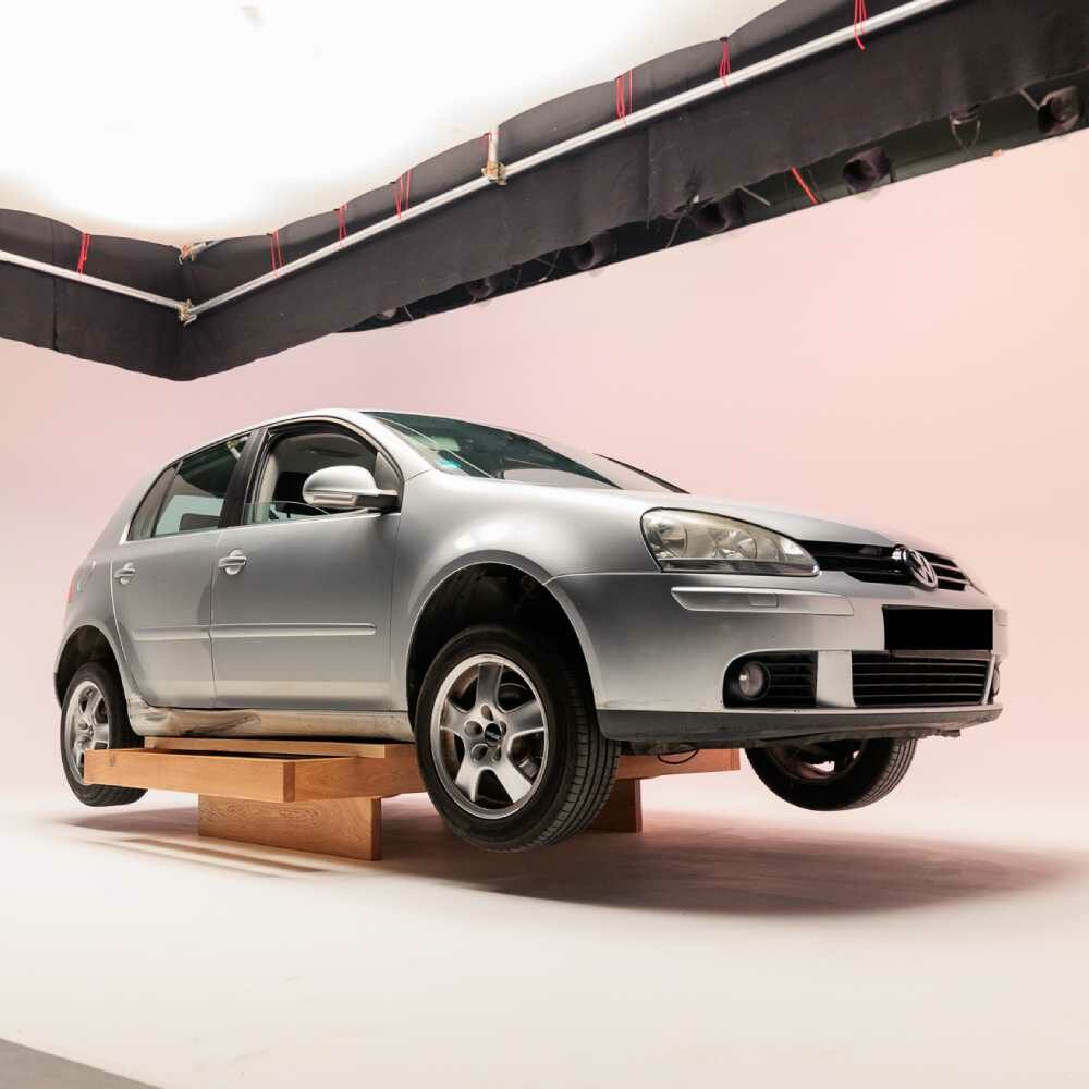 massif-super-strong-beds-car-on-top.jpg